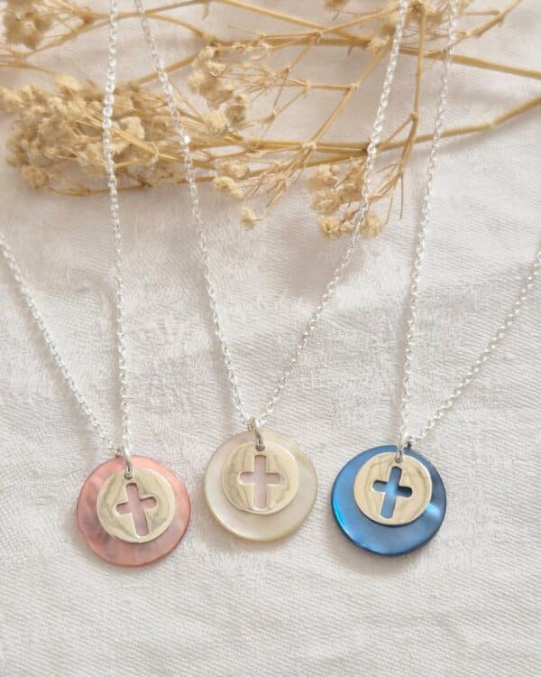 Collier mini médaille Croix