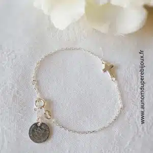 Bracelet Croix sur chaîne fine (en plaqué or ou en argent massif)