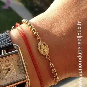 Bracelet Chapelet (en plaqué or 3 microns) porté
