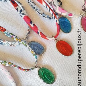 Collier médaille miraculeuse sur cordon Liberty