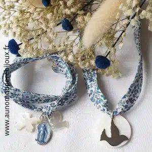 Ensemble Bracelet de l'Annonciation et collier de Confirmation sur ruban