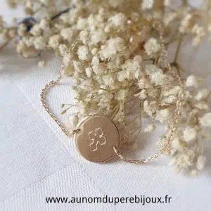 Bracelet médaille plate avec une Croix - sur chaîne ou sur cordon fin (argent ou plaqué or)