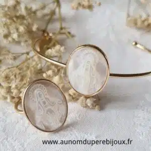 au-nom-du-pere-bijoux-bracelet-médaille-miraculeuse-en-nacre-sertie-et-bague-médaille-miraculeuse-en-nacre-sertie-en-plaqué-or