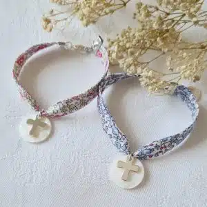 Bracelet de Communion sur ruban Liberty