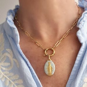 Collier Hermance avec la Médaille Miraculeuse Fleurie (bleu clair) Croix d'Enfants