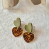 Boucles d'Oreilles Love mini (attaches coeur kaki)