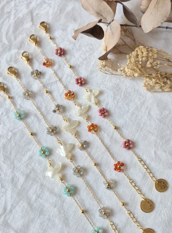 Bracelet Colombe en nacre fleurie