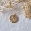 Collier avec Médaille de Sainte Famille